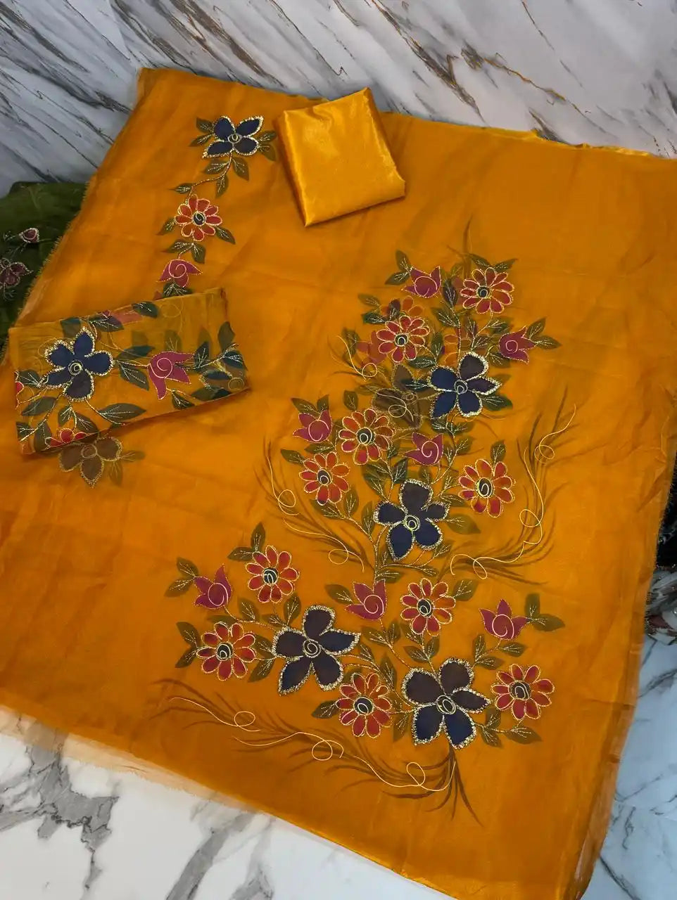 4PC MUSTERD ORGANZA HEAVY HAND PAINT FULLY GOTTA WORK