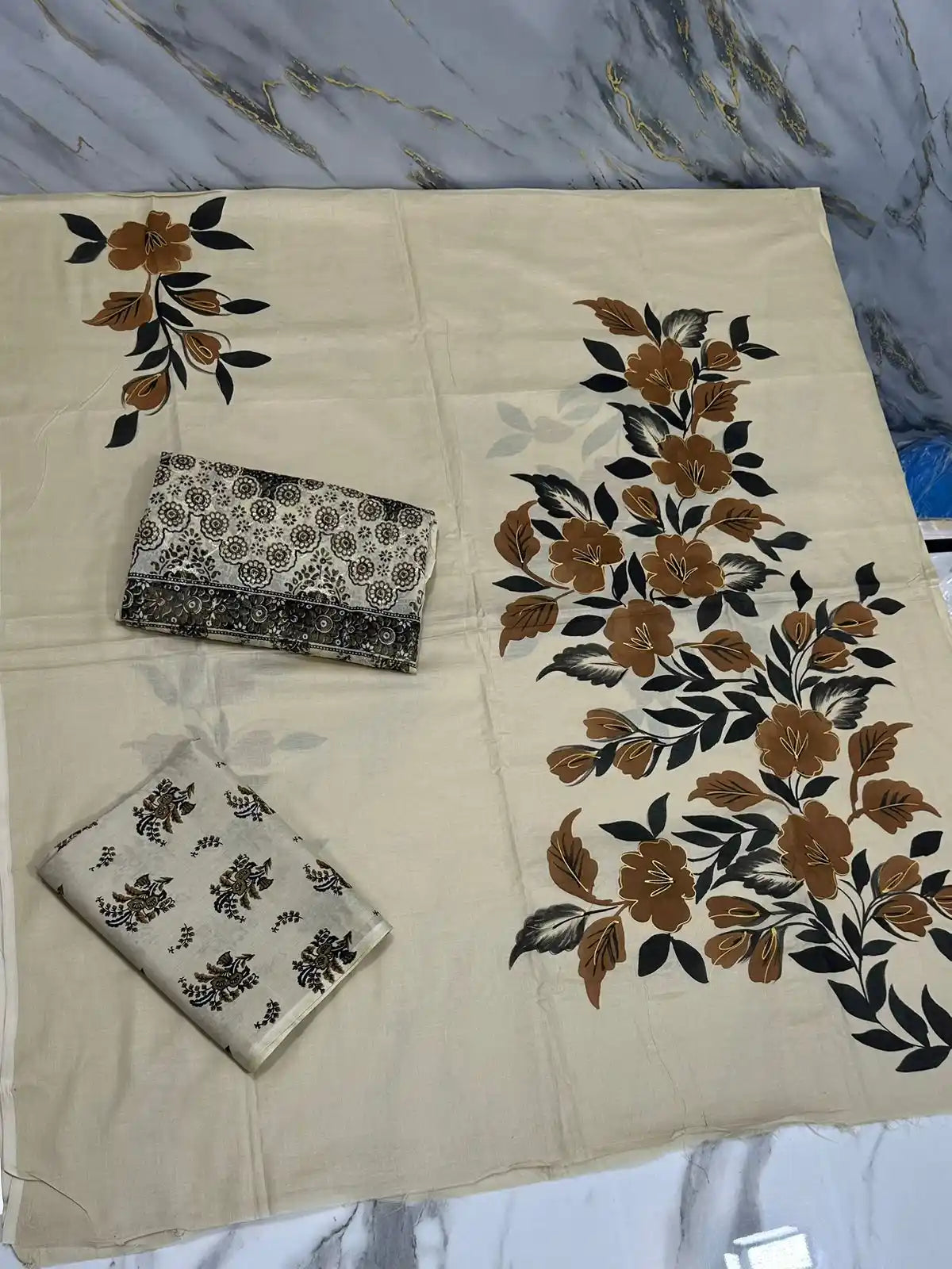 HAND-PAINTED LAWN 3-PIECE SUIT WITH EMBROIDERED CHIFFON DUPATTA & PRINTED TROUSER