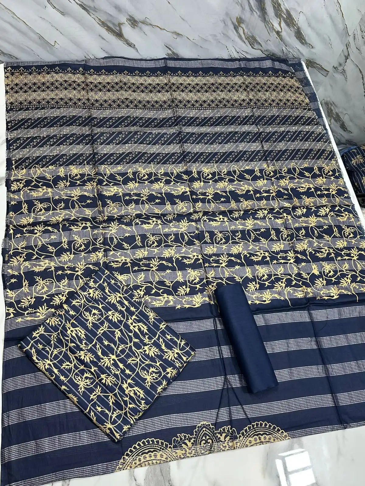PURE LAWN 3-PIECE GOLD PRINTED SUIT – ELEGANT, SOFT & WASHABLE