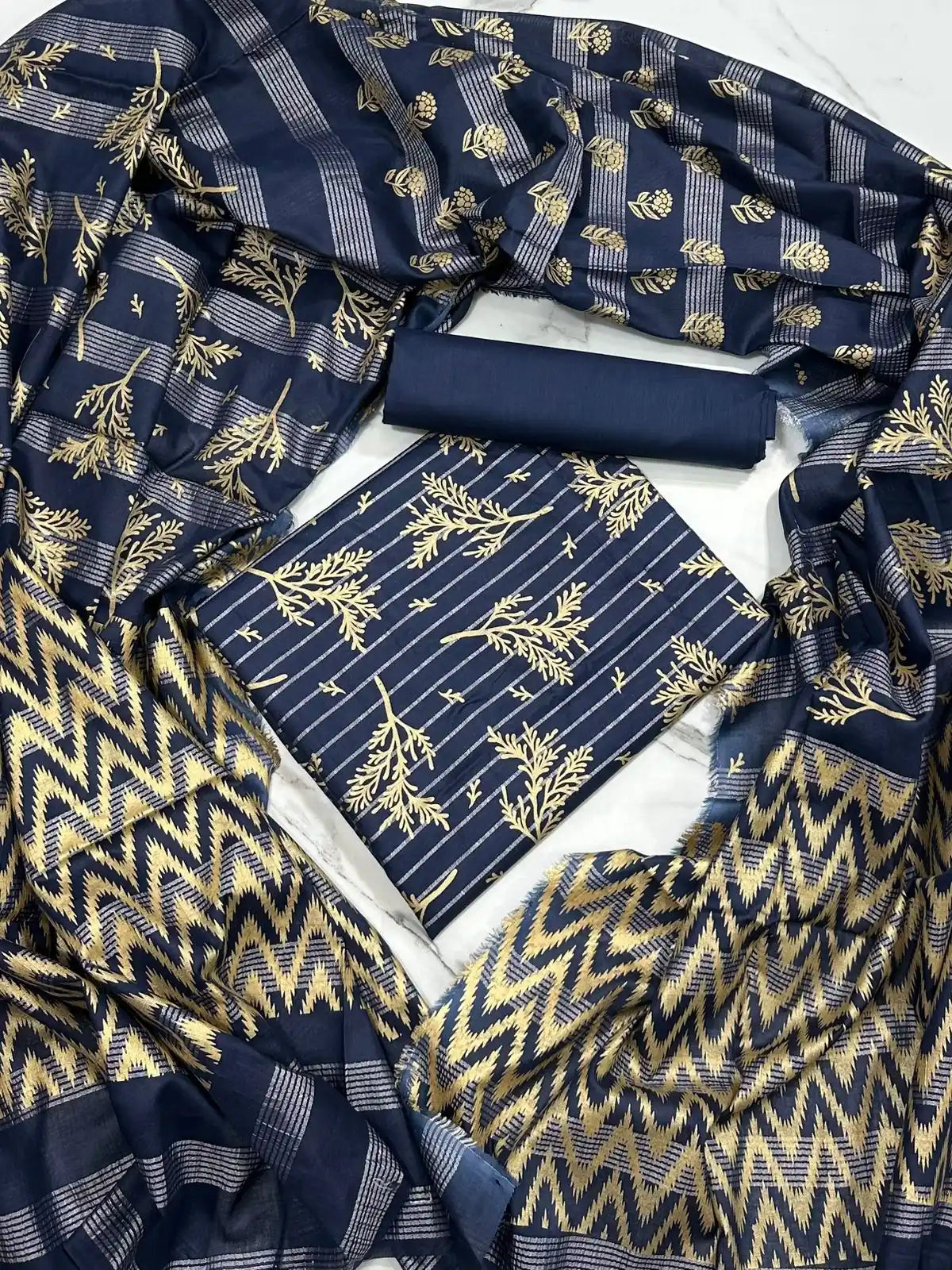PURE LAWN 3-PIECE GOLD PRINTED SUIT – ELEGANT, SOFT & WASHABLE