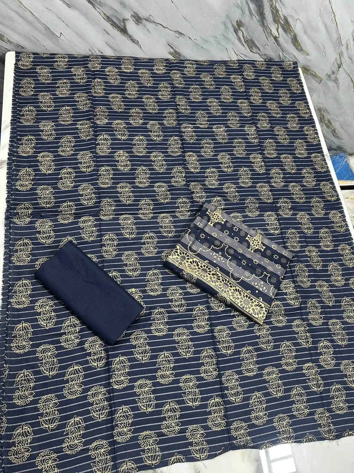 PURE LAWN 3-PIECE GOLD PRINTED SUIT – ELEGANT, SOFT & WASHABLE