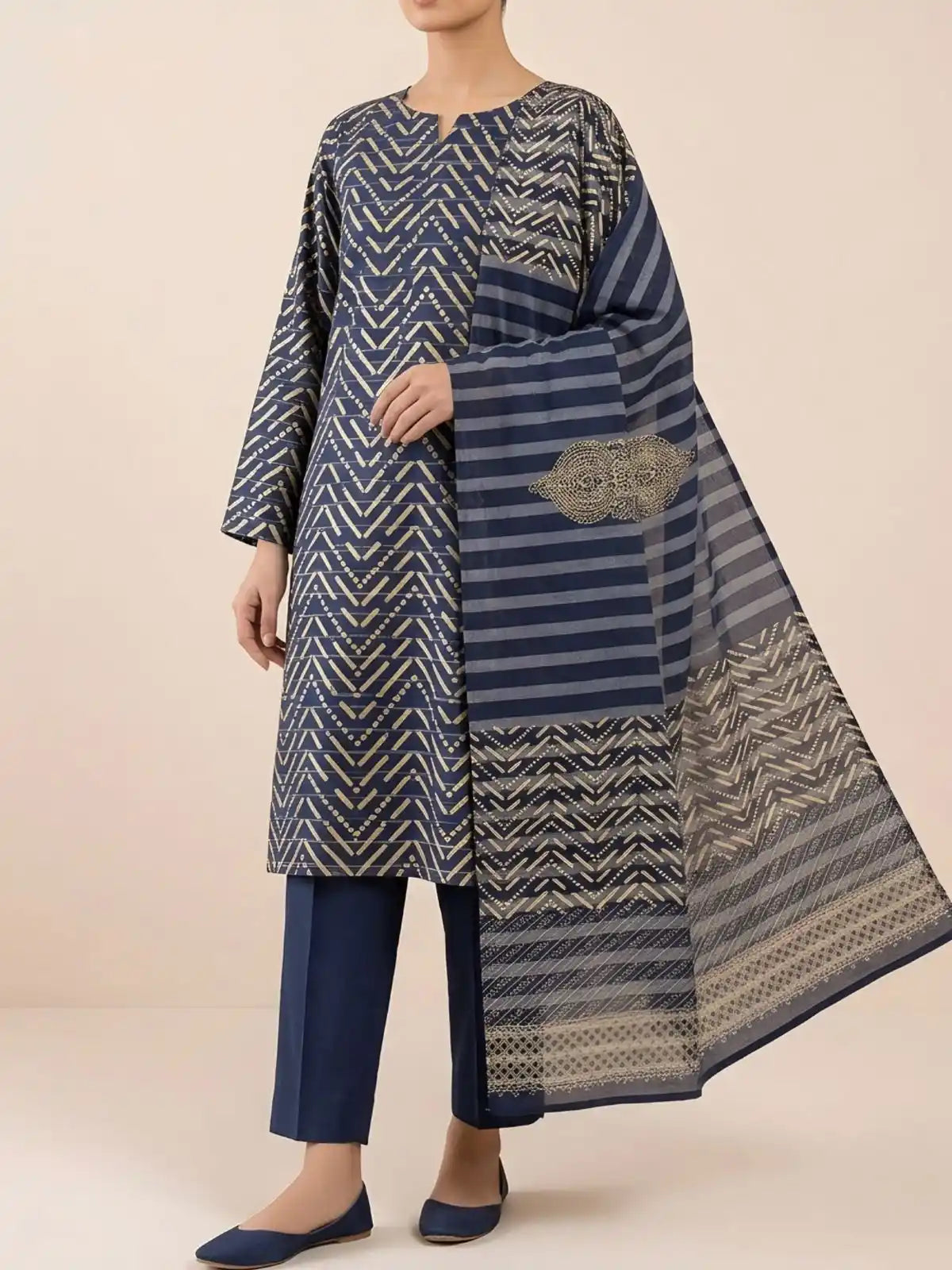 PURE LAWN 3-PIECE GOLD PRINTED SUIT – ELEGANT, SOFT & WASHABLE