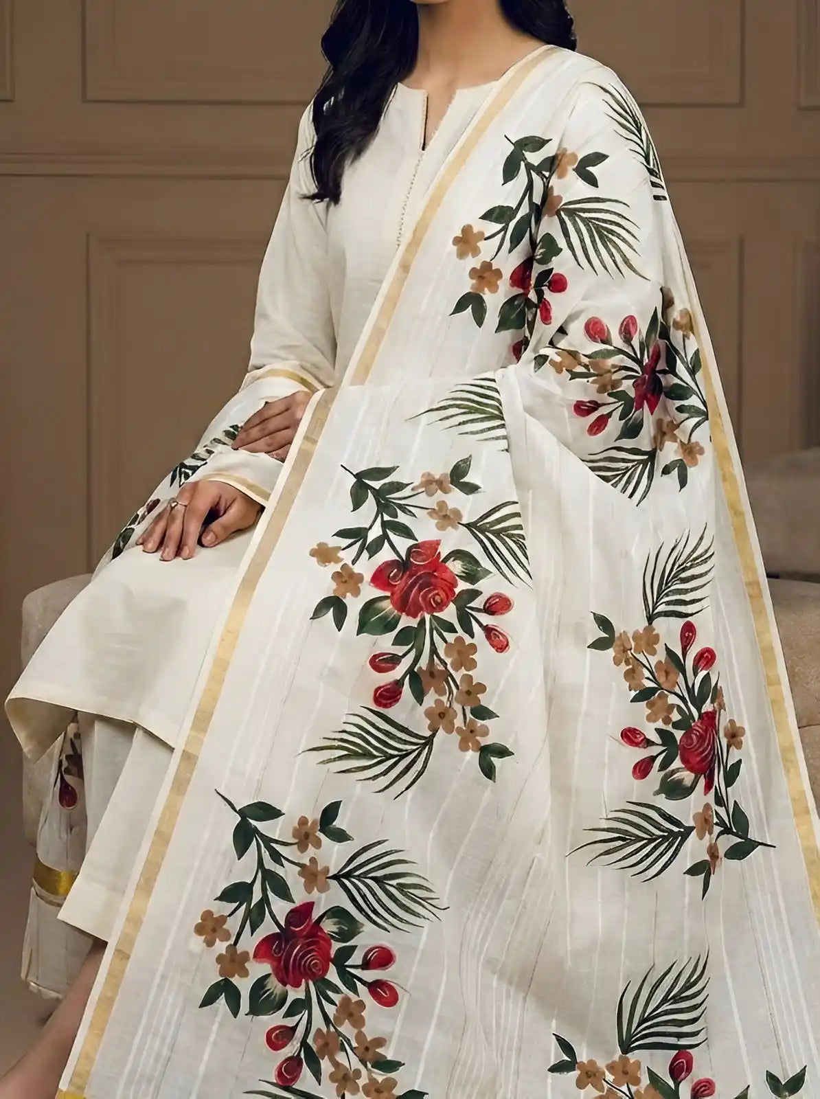 PURE LAWN SOFT HANDPAINTED DUPATTA TARKASHI WORK PREMIUM QUALITY.