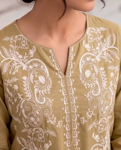 3PC PURE. LAWN .HEAVY EMBROIDERED